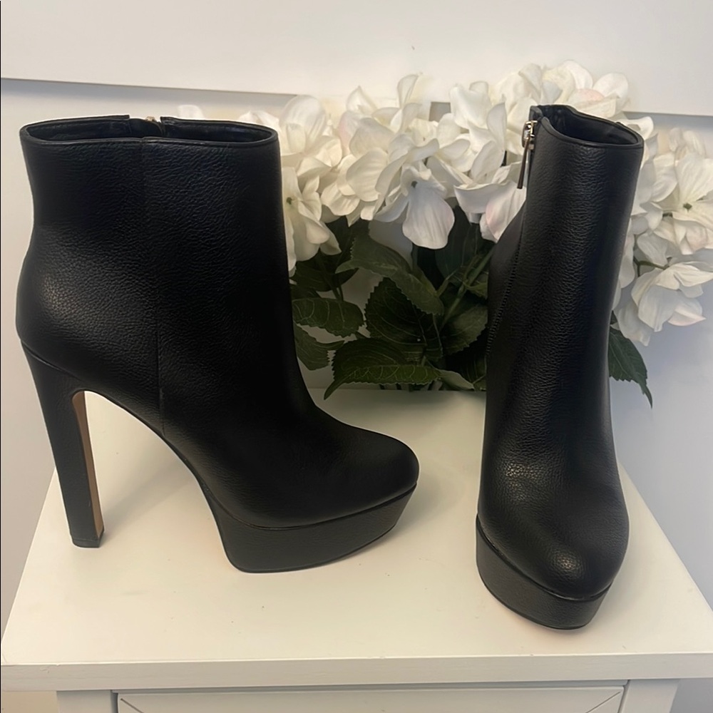 Herstyle Black Heeled Boots with Stiletto Elegance